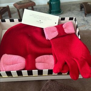 Kate Spade Red and Pink Bow Knit Hat and Gloves set
